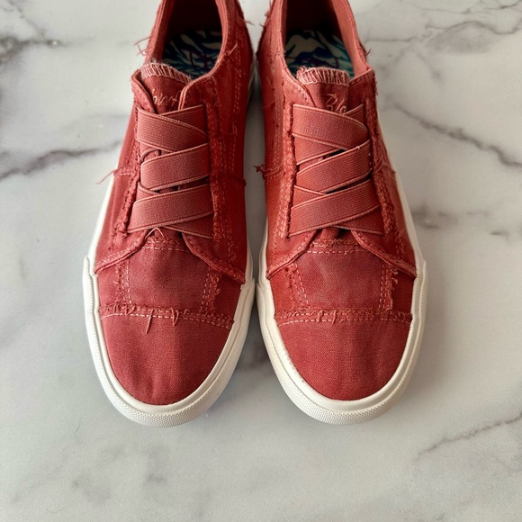 Blowfish Malibu Marley Slip-On Sneakers (8M) - Picture 2 of 9